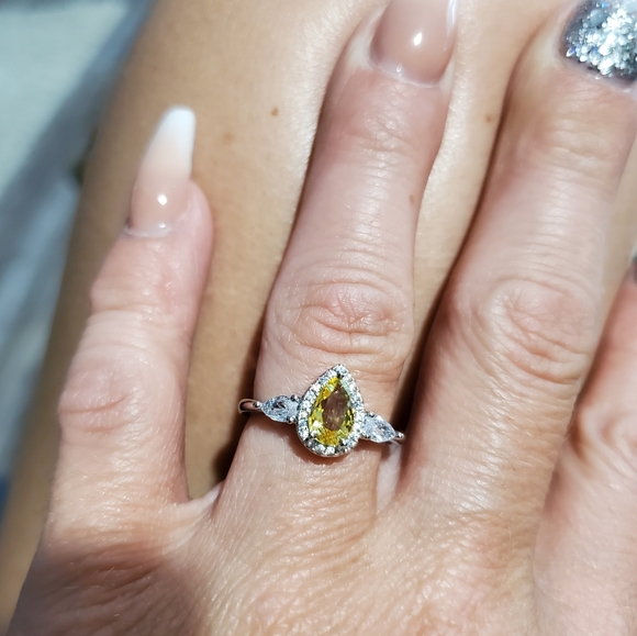 925 Silver Cz & CITRINE GEMSTONE  RING SZ 8 NWT - Picture 5 of 6